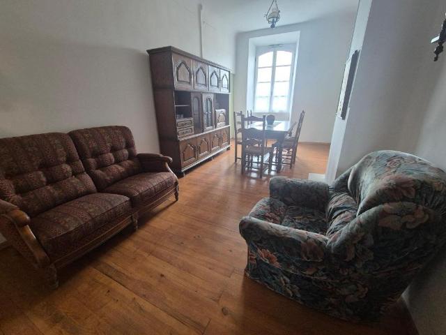 Forcalquier, Appartement type 4 en rdc avec vue dégagée, DPE B