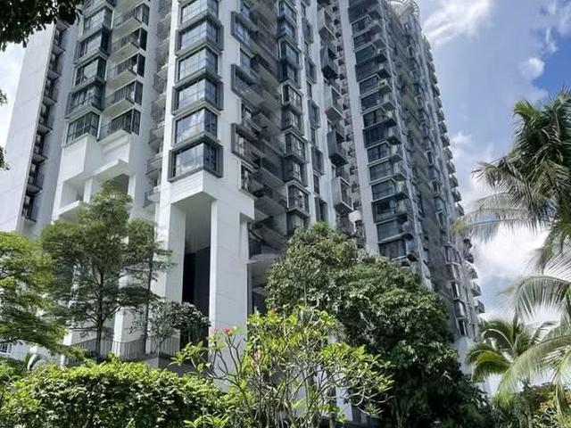Foresque Residences D23, Condominium