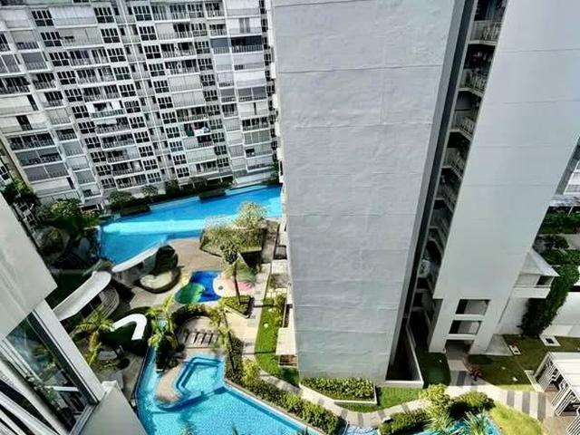 Forestville D25, Condominium