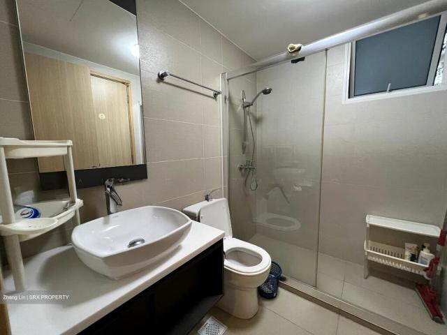 Forestville D25, Condominium