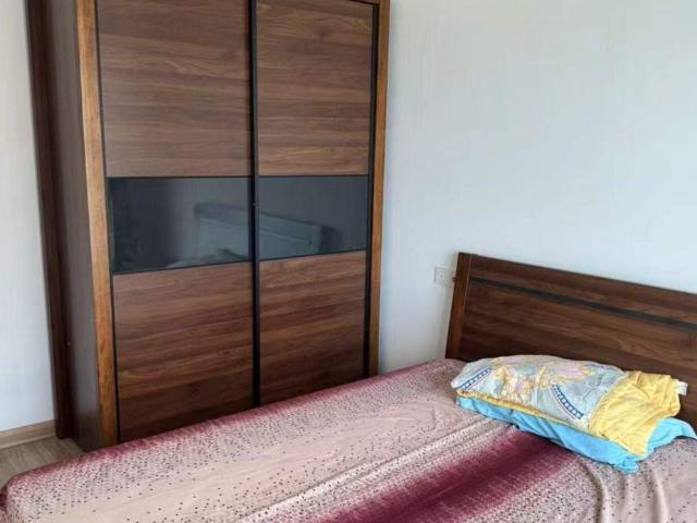 Forest city Female rooms for rent Master room, single room etc