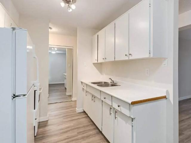 Forest Gardens 1 Bedroom Apartment for Rent at 35 Wood Lily Dr, Moose Jaw, SK S6J 1E6