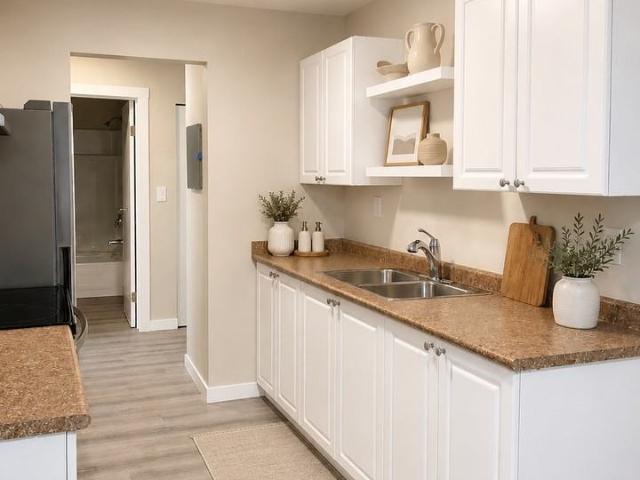 Forest Glen Manor 2 Bedroom Apartment for Rent at 4451 Wellington Rd, Nanaimo, BC V9T 2H2