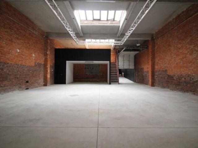 Forest Entrepôt/Bureau/Studio 230m²