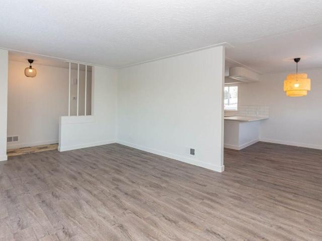 Forest Heights 5 Bedroom Apartment for Rent at 10536 76 St Nw, Edmonton, AB T6A 3B3 Forest Heights