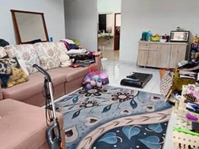 Forest Heights Double Storey Terrace For Sale Extra Long Car Porch