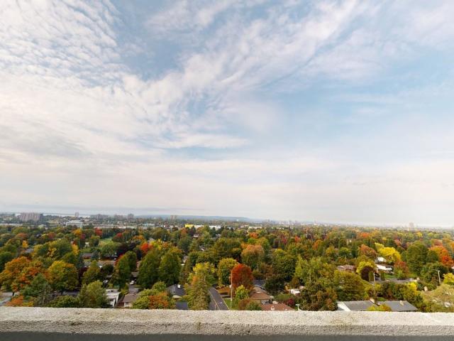 Forest Ridge 1 Bedroom Apartment for Rent at 2380 Baseline Rd, Ottawa, ON K2C 3J4 Centrepointe