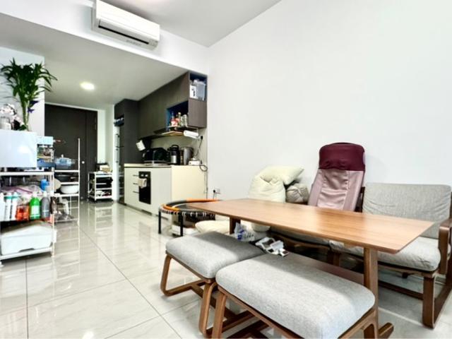 Forest Woods Condominium For Sale, $1,360,000, 2 Bed 1 Bath 657 sqft $2,070.00 psf