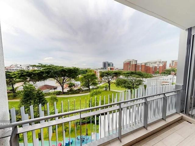 Forest Woods D19, Condominium