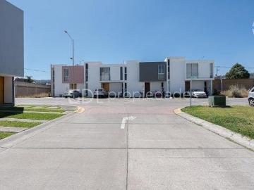 FORET RESIDENCIAL CASA EN ESQUINA