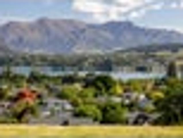 Forever lake and mountain views