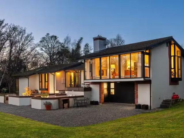 Forge Field, Stocking Lane, Rathfarnham, Dublin 16, D16X9P2 is.