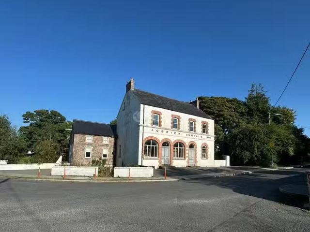 Former Sunvale Inn, Ardpatrick, Ardpatrick, Co. Limerick, V35W.