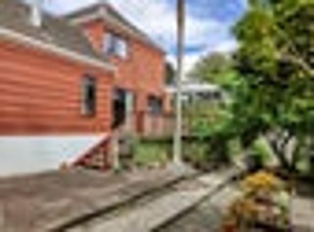 Forrest Hill, 3 bedrooms, $790 pw