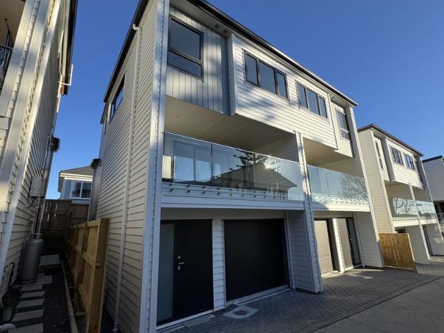 forrest hill, 4 bedrooms