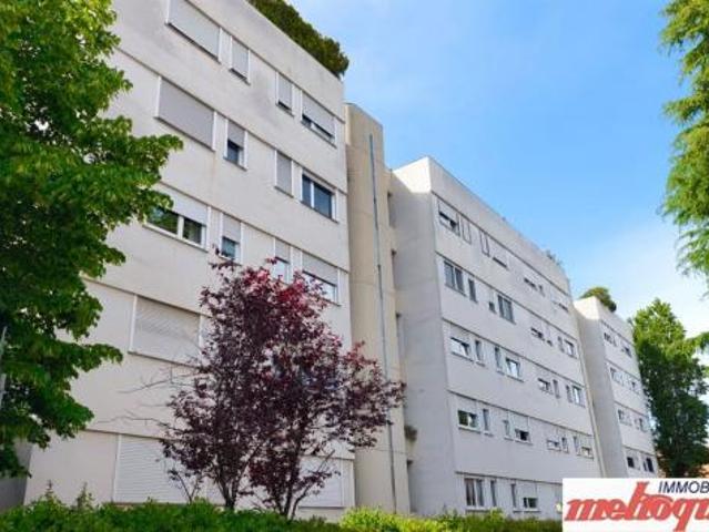 FOSSOLO AMPIA METRATURA CON TERRAZZO ABITABILE E GARAGE DOPPIO