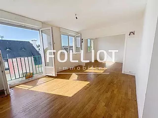 Fougères 35300 Achat / Vente appartement 2 pièces t2 au dernier étage cave