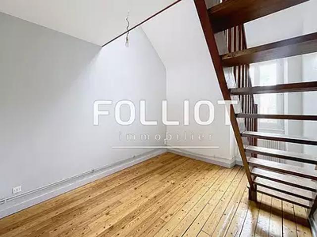Fougères 35300 Location appartement 2 pièces t2 au dernier étage