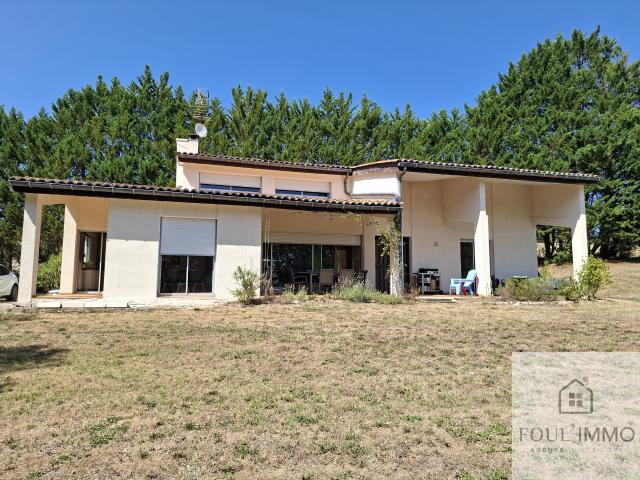 FOULAYRONNES: Maison T5 avec jardin en très bon état