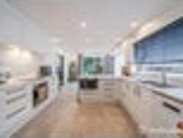 FOUR BED, SPACIOUS & CUL DE SAC LOCATION!