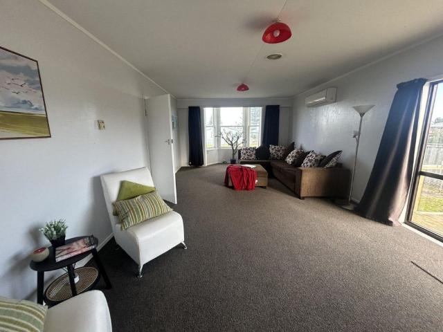 Four bedroom Castlecliff home