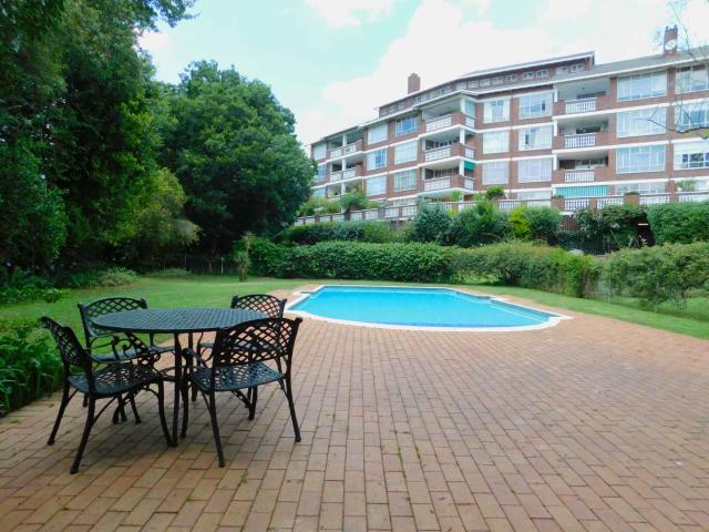 Four bedroom apartment in Illovo