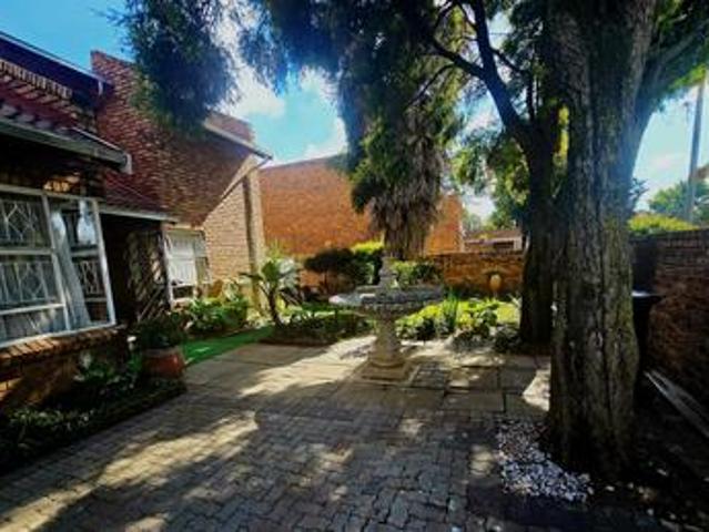 four bedroom family home to let in g.