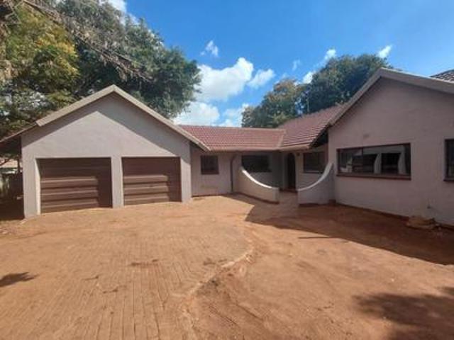 four bedroom house in birch acres
