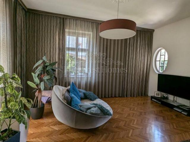 Four Bedroom House with Pool Sub Arina Park Area