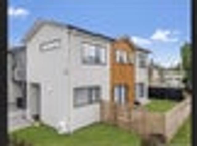 Four Bedroom house Town house