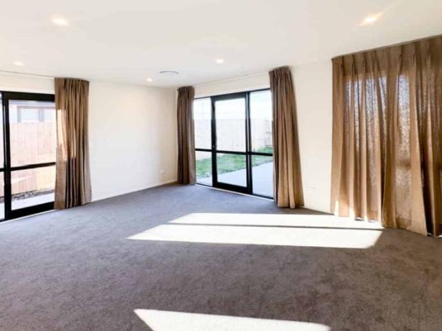 Four bedroom modern home in Halswell
