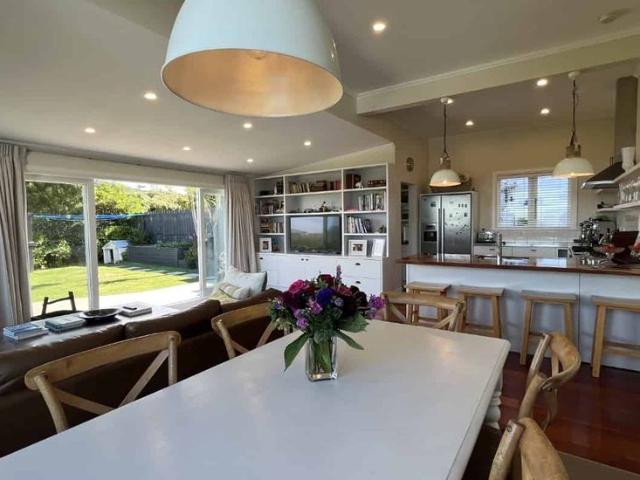 Four Bedrooms, Kelburn