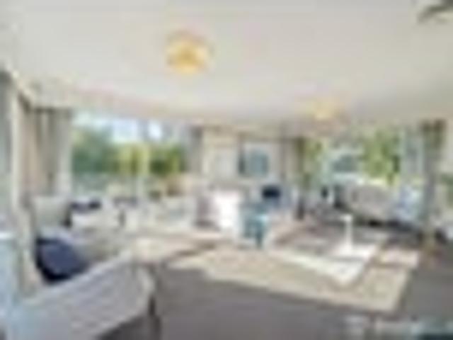 FOUR BEDS, DOUBLE LIVING, BIG VIEWS