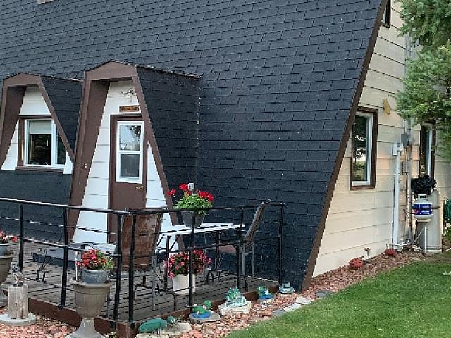 Four season Cottage For Sale
