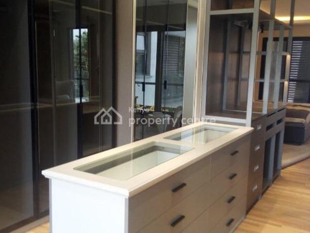Four 4 Bedroom All Ensuite Contemporary Townhouses