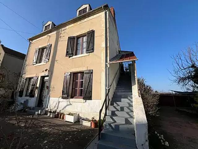Fourchambault 58600 Achat / Vente maison 5 pièces t5 au dernier étage cave