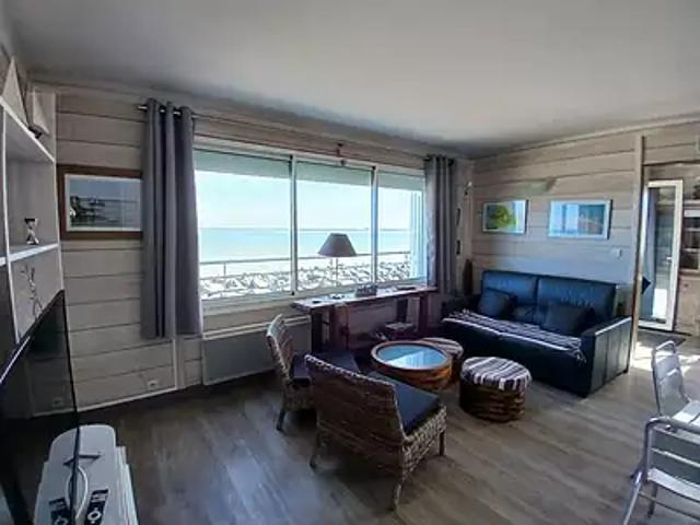 Fouras 17450 Achat / Vente appartement 2 pièces t2 au dernier étage parking