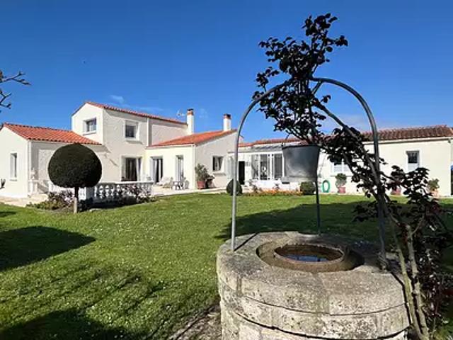 Fouras 17450 Achat / Vente maison 5 pièces t5 au dernier étage cave