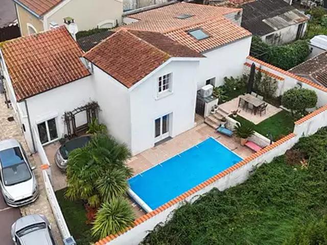 Fouras 17450 Achat / Vente maison 7 pièces t7 parking