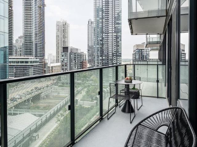FourFifty The Well 2 Bedroom Apartment for Rent at 450 Front St W, Toronto, ON M5V 0V7 Fashion District