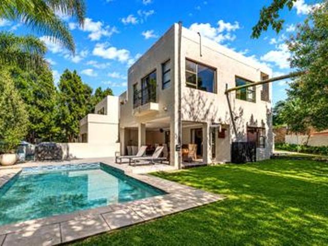 fourways gardens immaculate family home