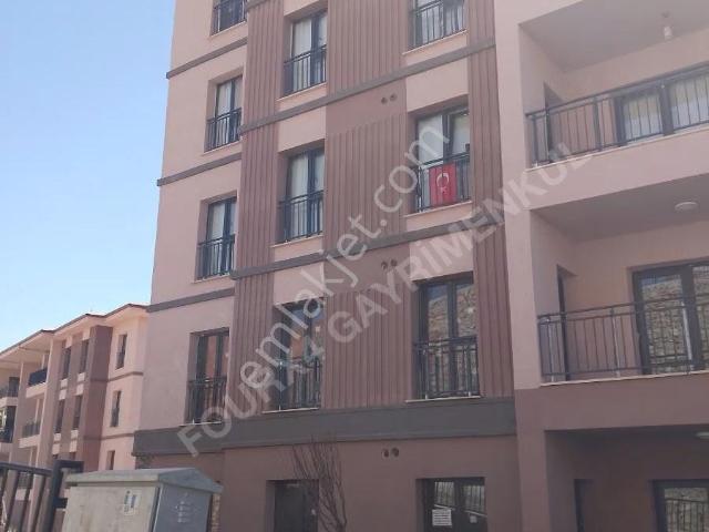 Fourx4 Gayrimenkulden Satılık 3+1 Toki Ikizce 1. Ara Kat