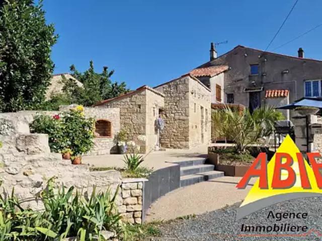 Foussais Payré 85240 Achat / Vente maison 7 pièces t7 terrasse parking