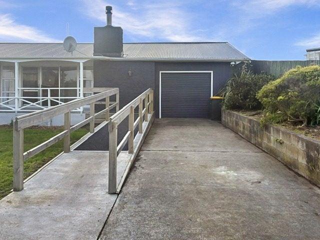foxton beach, 2 bedrooms