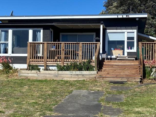 foxton beach, 2 bedrooms