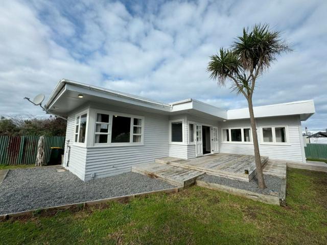 foxton beach, 2 bedrooms