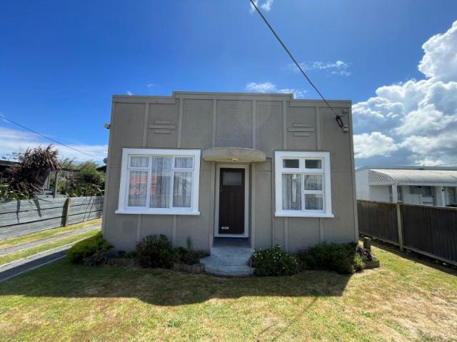 foxton beach, 2 bedrooms