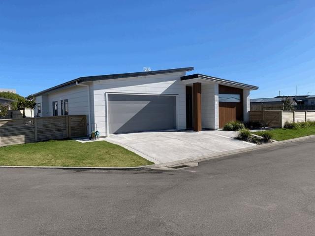 foxton beach, 4 bedrooms