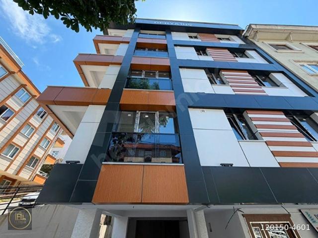 FL EMLAKTAN ÇAKMAK AĞAOĞLU YAKINI CADDE ÜZERİ 2+1 ARAKAT DAİRE