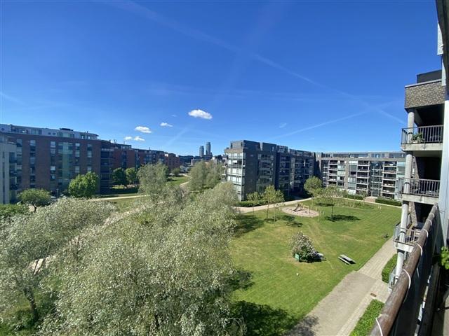 Flot 3V på Islands Brygge med en kæmpe altan – Udlejes ubegrænset, København S, København